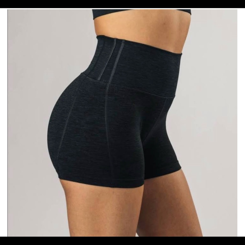 Alphalete seamless shorts-Sea pebble-Small